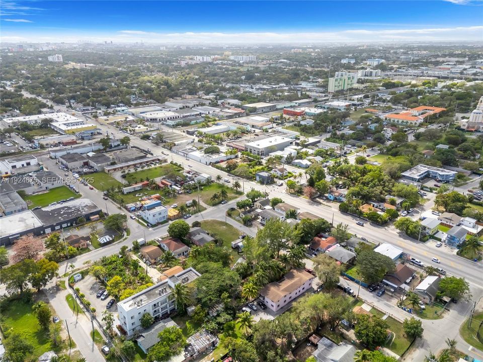 На продажу: $1,100,000 (0 спален, 0 ванн, 2454 Квадратных фут)