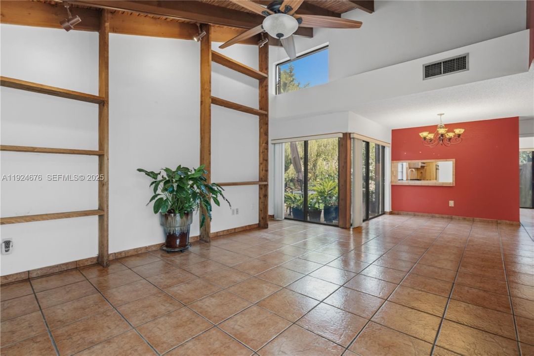 For Sale: $464,000 (3 beds, 2 baths, 1173 Square Feet)