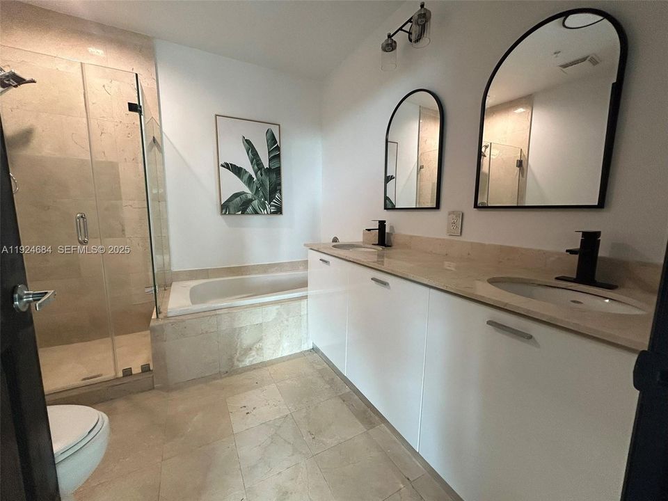 For Rent: $4,250 (4 beds, 3 baths, 2800 Square Feet)