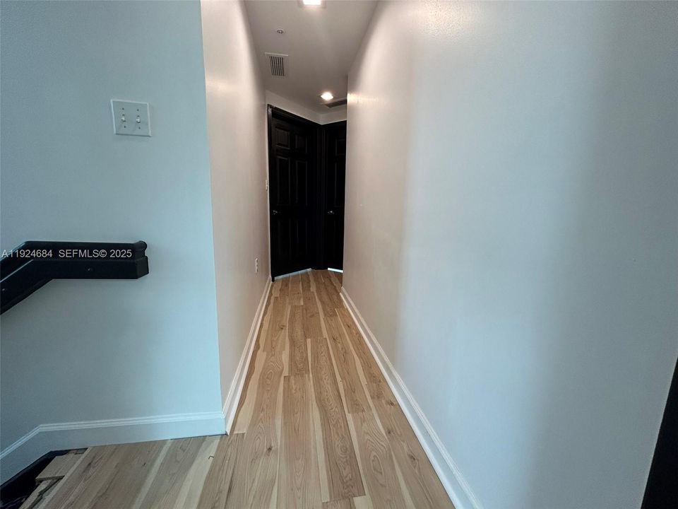 For Rent: $4,250 (4 beds, 3 baths, 2800 Square Feet)