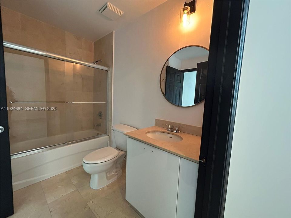 For Rent: $4,250 (4 beds, 3 baths, 2800 Square Feet)