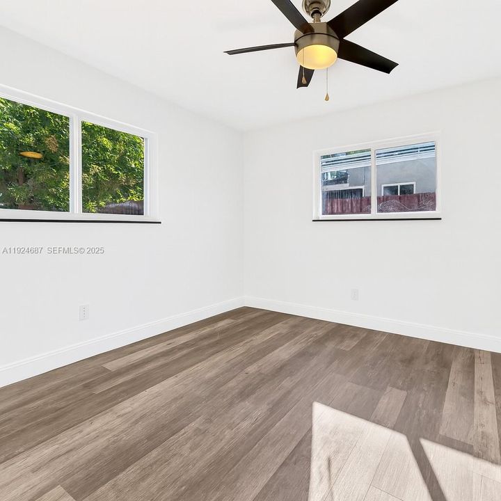 For Rent: $6,000 (2 beds, 1 baths, 1000 Square Feet)