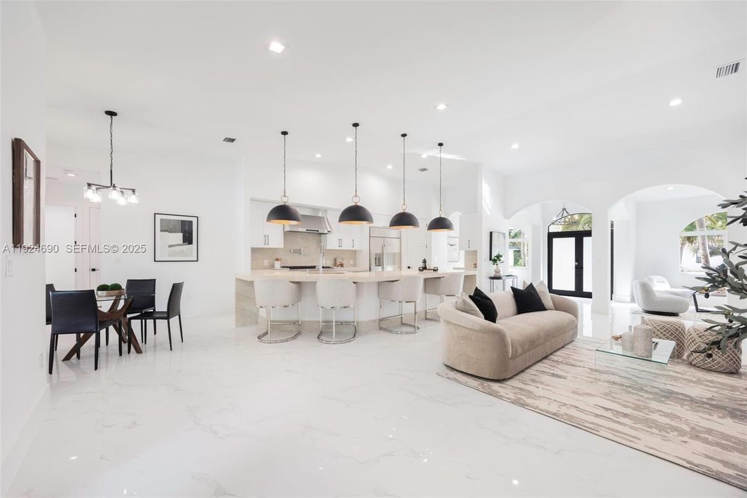 En Renta: $14,500 (5 camas, 3 baños, 2754 Pies cuadrados)