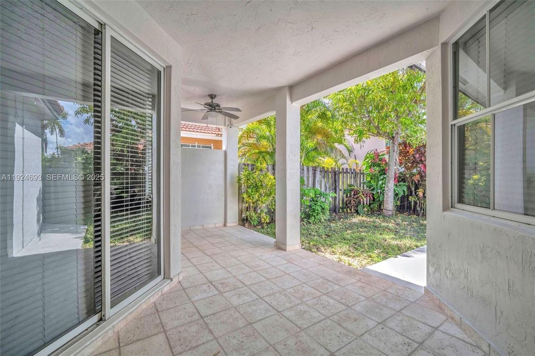 For Sale: $895,000 (4 beds, 3 baths, 2563 Square Feet)