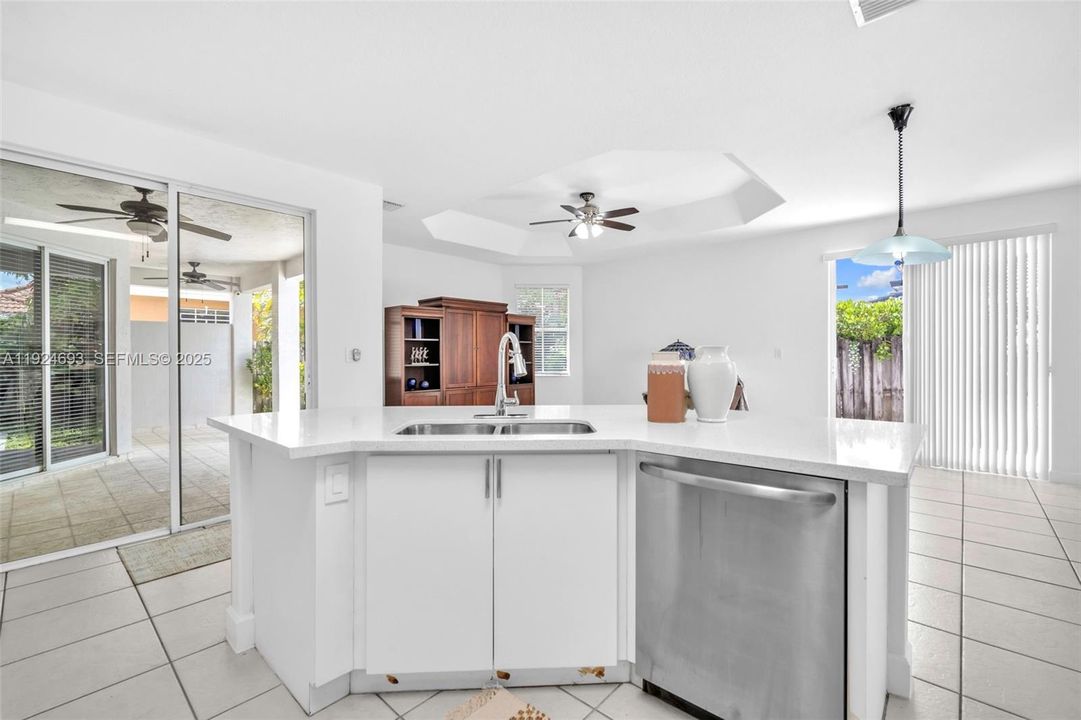 For Sale: $895,000 (4 beds, 3 baths, 2563 Square Feet)