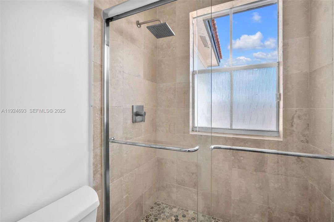 For Sale: $895,000 (4 beds, 3 baths, 2563 Square Feet)