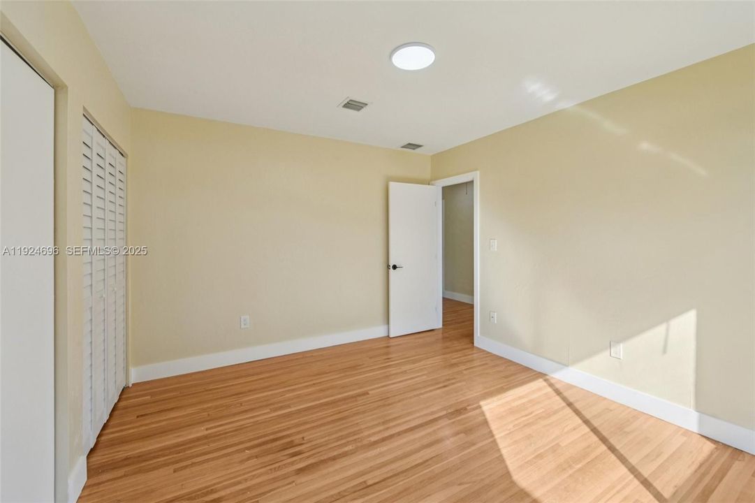 For Sale: $779,000 (3 beds, 2 baths, 1529 Square Feet)