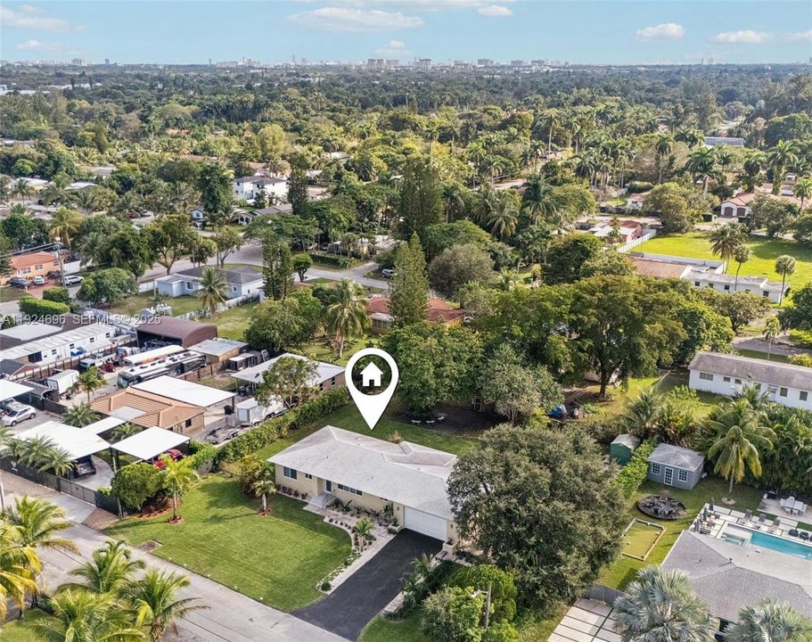 For Sale: $779,000 (3 beds, 2 baths, 1529 Square Feet)