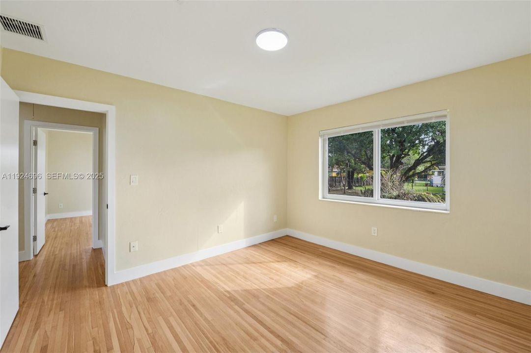 For Sale: $779,000 (3 beds, 2 baths, 1529 Square Feet)