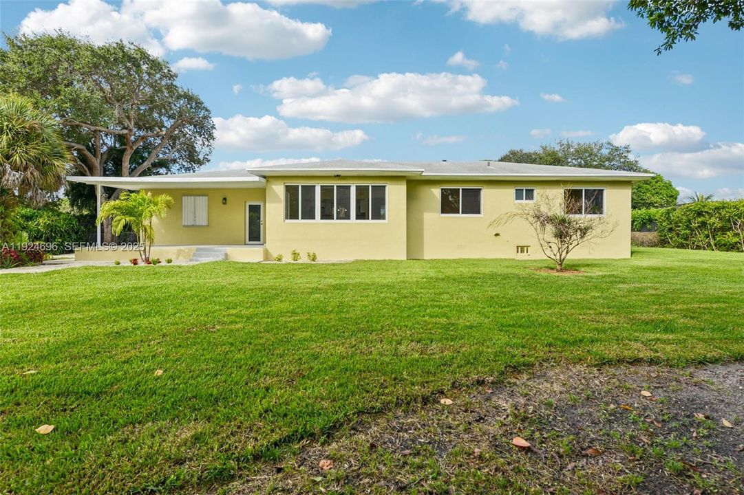 For Sale: $779,000 (3 beds, 2 baths, 1529 Square Feet)