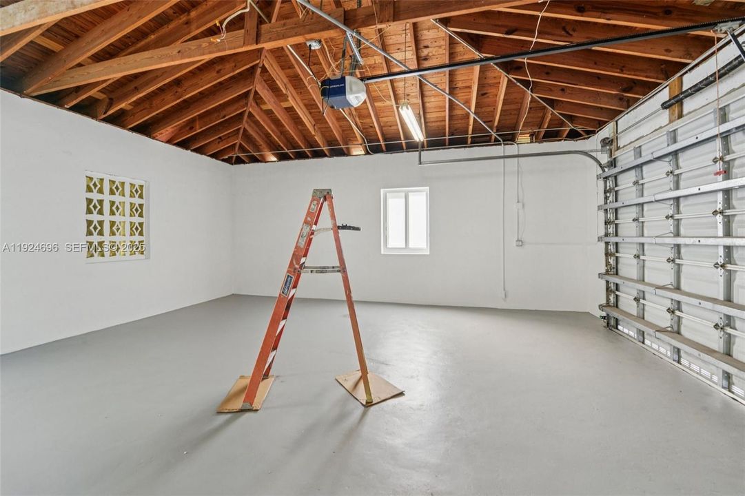 For Sale: $779,000 (3 beds, 2 baths, 1529 Square Feet)