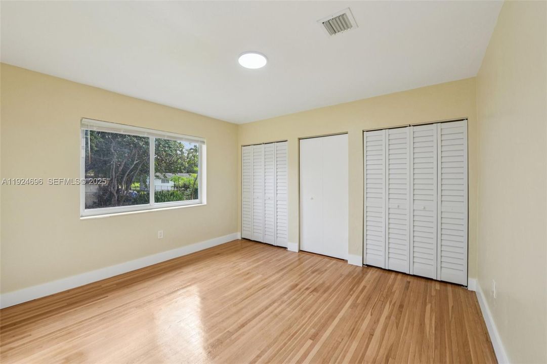 For Sale: $779,000 (3 beds, 2 baths, 1529 Square Feet)