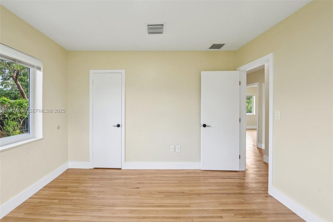 For Sale: $779,000 (3 beds, 2 baths, 1529 Square Feet)