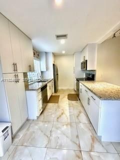 For Rent: $3,500 (3 beds, 2 baths, 1134 Square Feet)