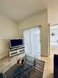 For Rent: $3,500 (3 beds, 2 baths, 1134 Square Feet)