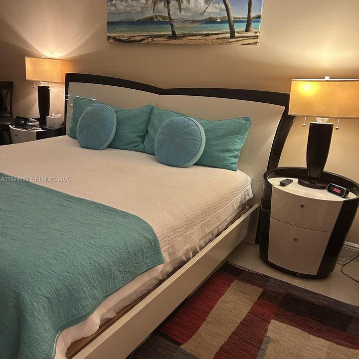 На продажу: $599,000 (2 спален, 2 ванн, 1574 Квадратных фут)