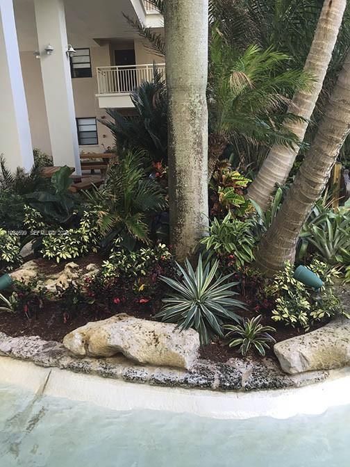 For Sale: $599,000 (2 beds, 2 baths, 1574 Square Feet)