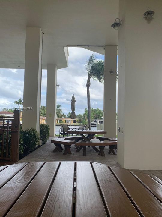 For Sale: $599,000 (2 beds, 2 baths, 1574 Square Feet)