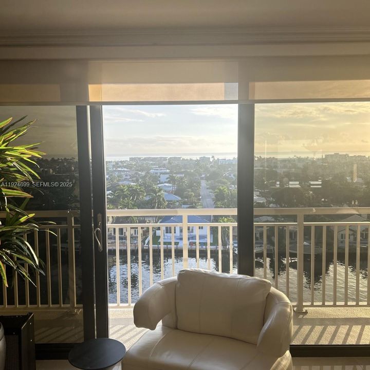 На продажу: $599,000 (2 спален, 2 ванн, 1574 Квадратных фут)