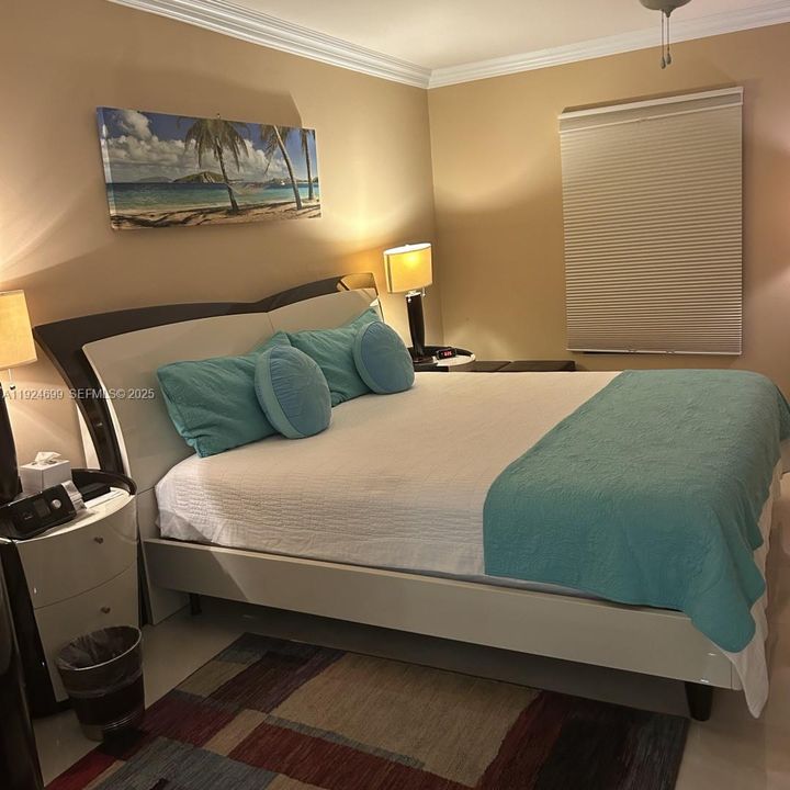 На продажу: $599,000 (2 спален, 2 ванн, 1574 Квадратных фут)