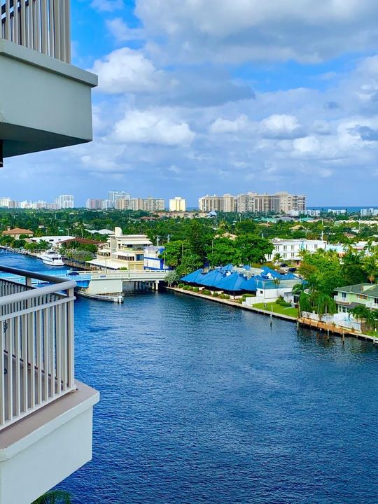 For Sale: $599,000 (2 beds, 2 baths, 1574 Square Feet)