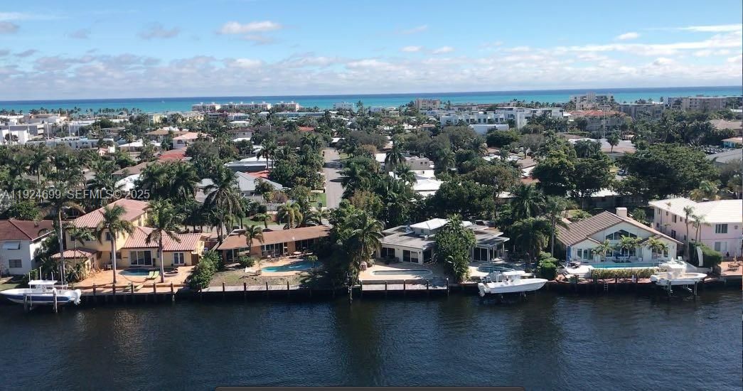 For Sale: $599,000 (2 beds, 2 baths, 1574 Square Feet)