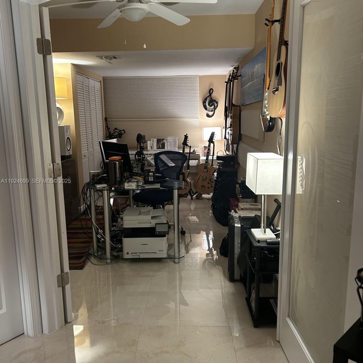 На продажу: $599,000 (2 спален, 2 ванн, 1574 Квадратных фут)