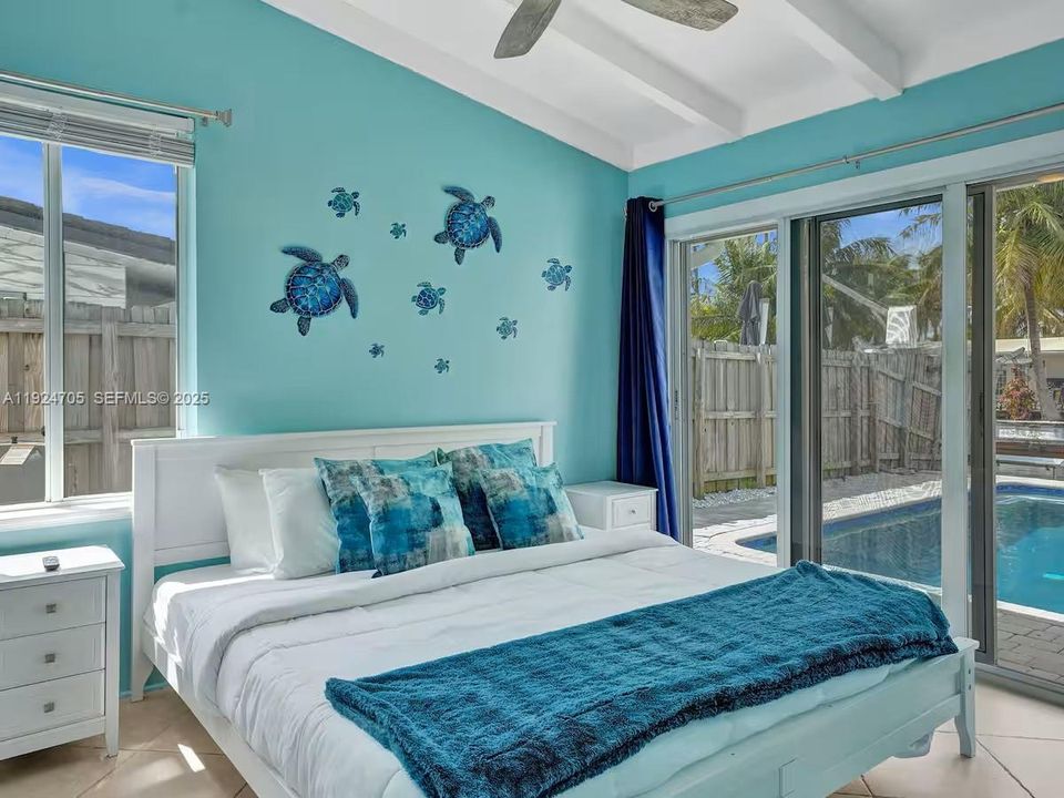 For Rent: $5,500 (3 beds, 2 baths, 1572 Square Feet)