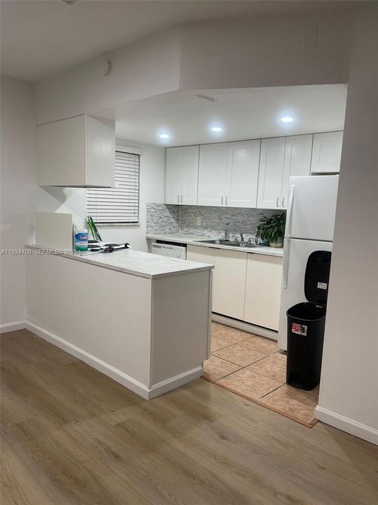 待售: $150,000 (1 贝兹, 1 浴室, 680 平方英尺)