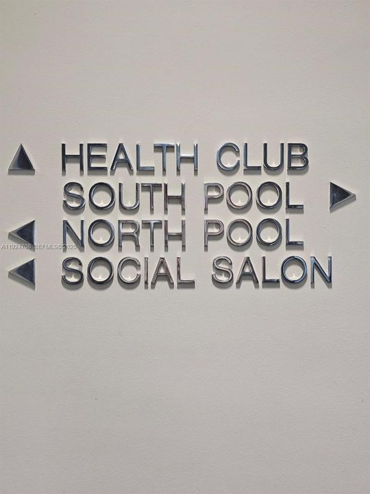 出租: $3,550 (1 贝兹, 1 浴室, 853 平方英尺)