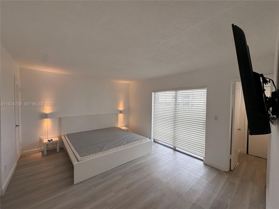 出租: $2,750 (2 贝兹, 1 浴室, 768 平方英尺)