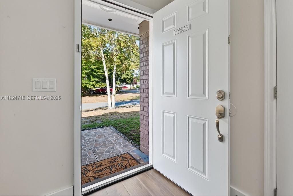 На продажу: $325,000 (4 спален, 2 ванн, 0 Квадратных фут)