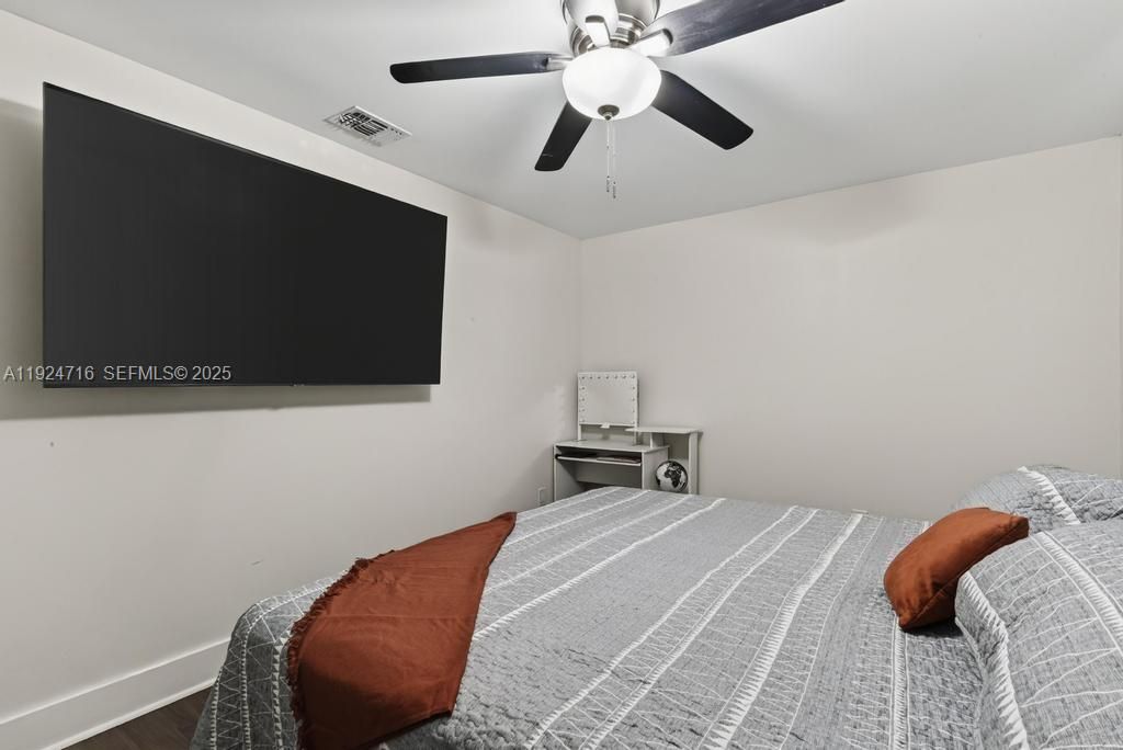 На продажу: $325,000 (4 спален, 2 ванн, 0 Квадратных фут)