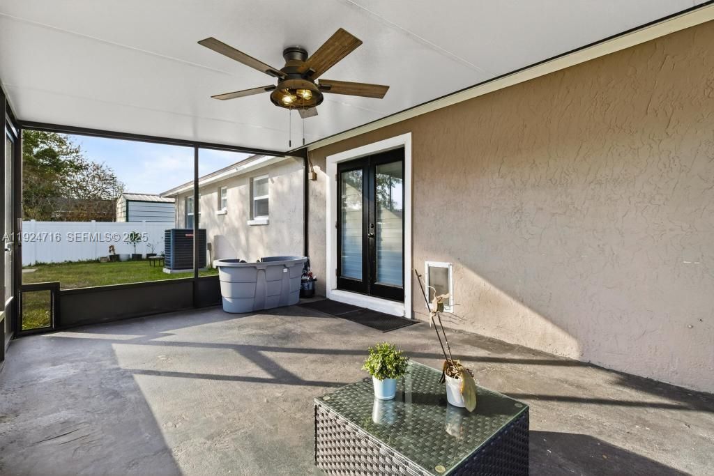 На продажу: $325,000 (4 спален, 2 ванн, 0 Квадратных фут)