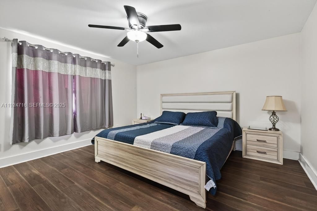 На продажу: $325,000 (4 спален, 2 ванн, 0 Квадратных фут)