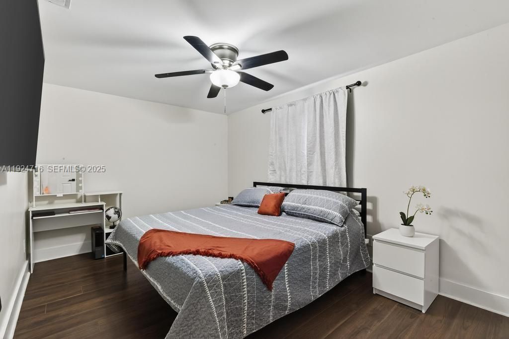 На продажу: $325,000 (4 спален, 2 ванн, 0 Квадратных фут)