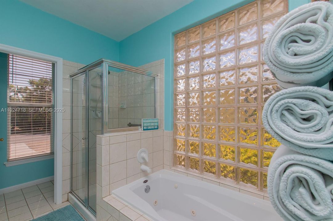 En Venta: $1,948,000 (0 camas, 0 baños, 2528 Pies cuadrados)