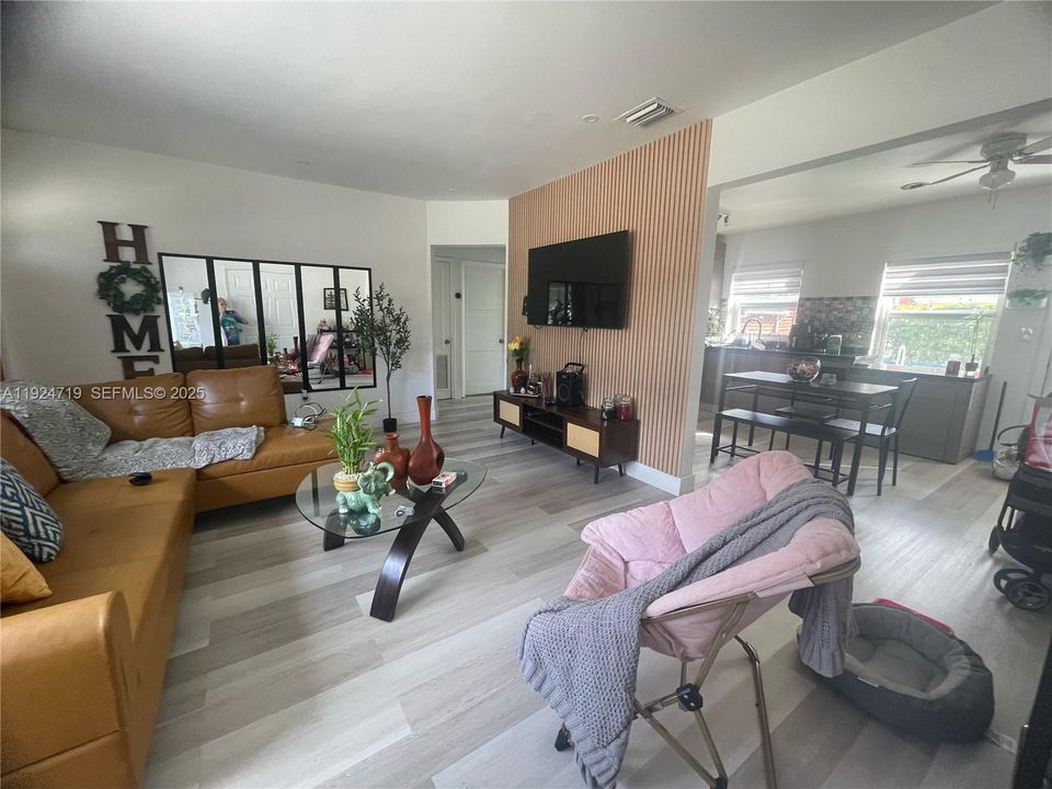 For Sale: $740,000 (3 beds, 2 baths, 1050 Square Feet)