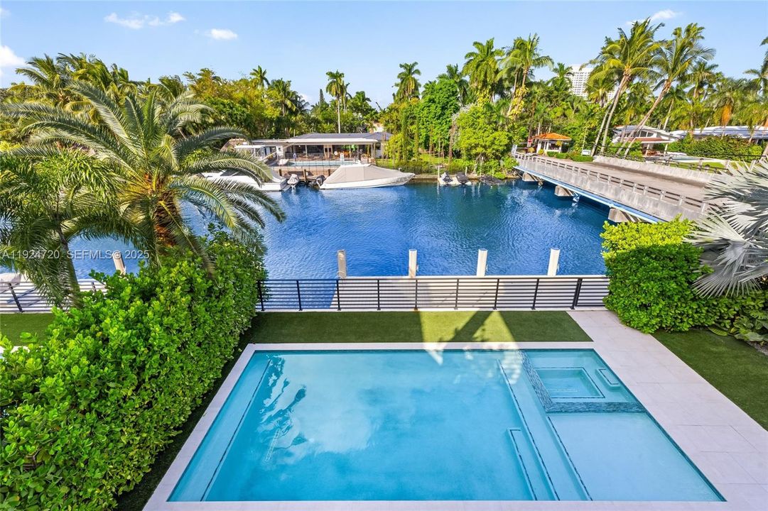 For Rent: $39,000 (5 beds, 4 baths, 4588 Square Feet)