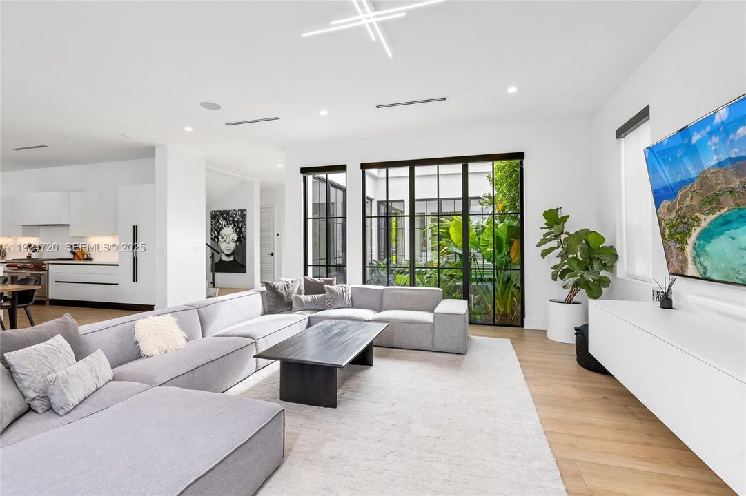 For Rent: $39,000 (5 beds, 4 baths, 4588 Square Feet)