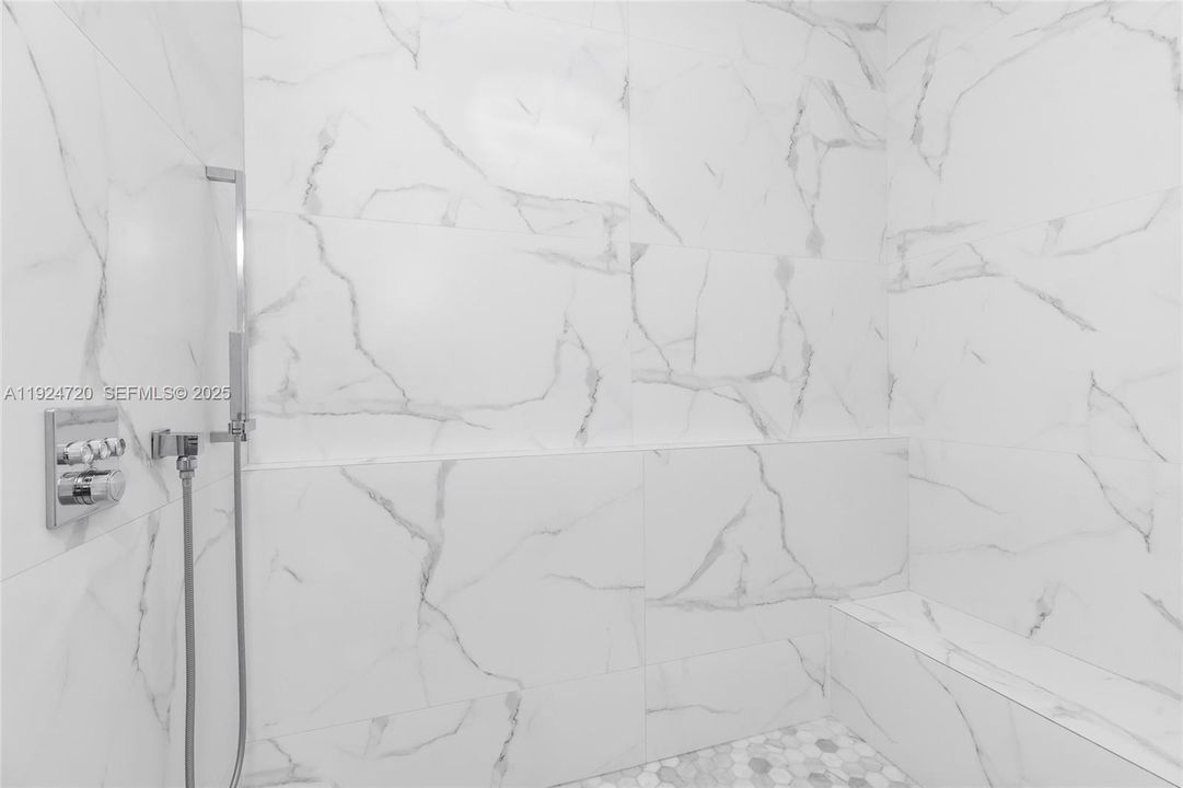 For Rent: $39,000 (5 beds, 4 baths, 4588 Square Feet)