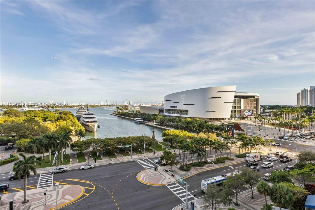 For Rent: $8,250 (2 beds, 3 baths, 1849 Square Feet)