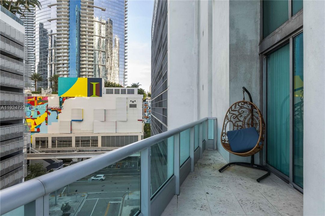 For Rent: $8,250 (2 beds, 3 baths, 1849 Square Feet)