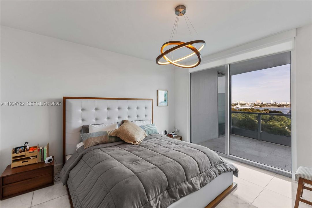 For Rent: $8,250 (2 beds, 3 baths, 1849 Square Feet)