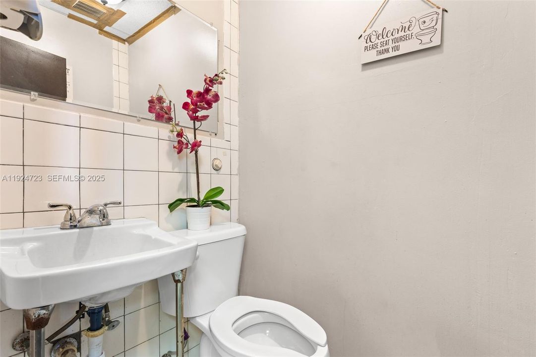 For Rent: $14,000 (0 beds, 0 baths, 0 Square Feet)