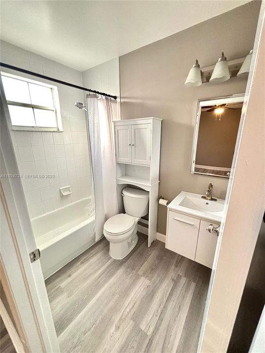 For Rent: $2,800 (2 beds, 2 baths, 1260 Square Feet)