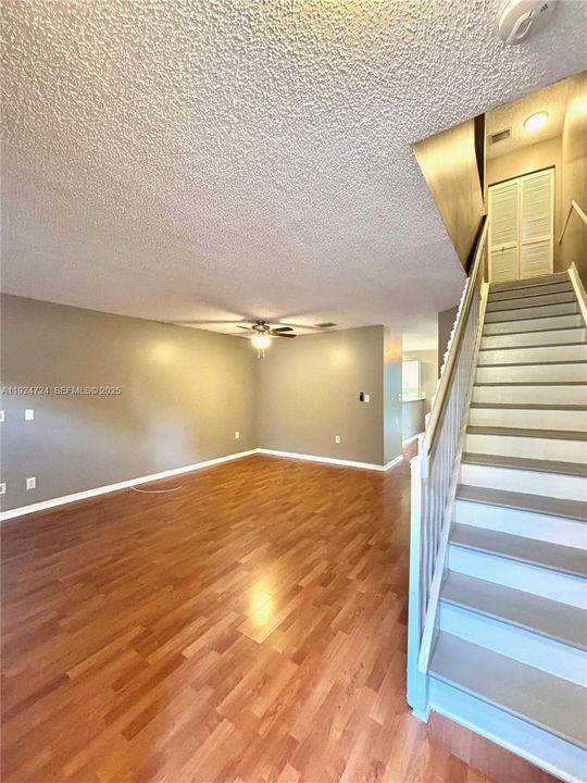 For Rent: $2,800 (2 beds, 2 baths, 1260 Square Feet)