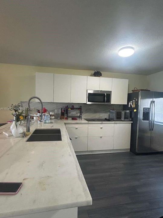For Sale: $175,000 (2 beds, 2 baths, 1350 Square Feet)