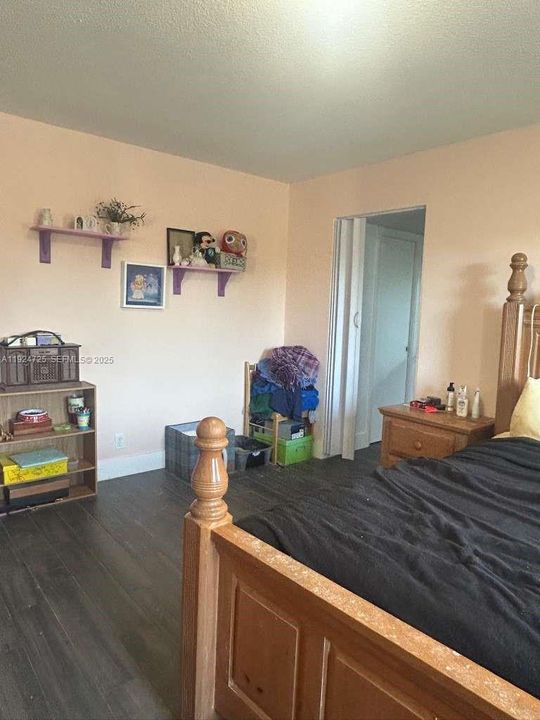 For Sale: $175,000 (2 beds, 2 baths, 1350 Square Feet)