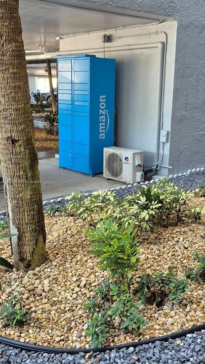 For Sale: $175,000 (2 beds, 2 baths, 1350 Square Feet)